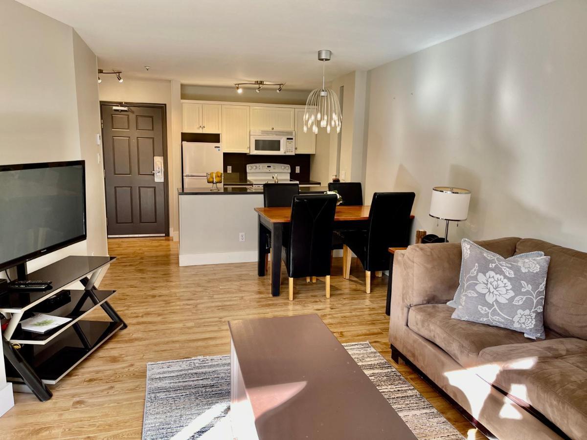 Best Ski In Ski Out Condo At Whistler Esterno foto