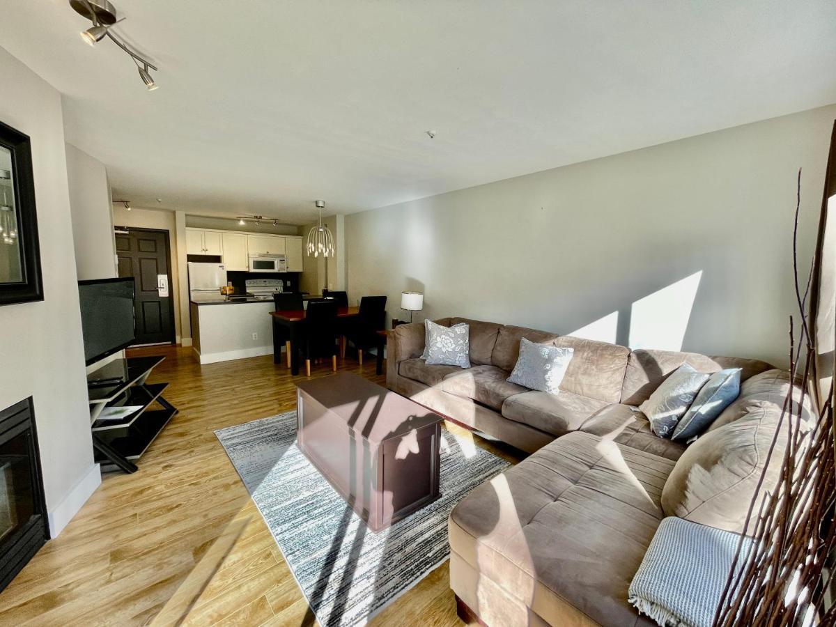 Best Ski In Ski Out Condo At Whistler Esterno foto